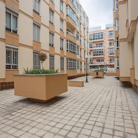 Flatguest Canteras 10 + Wifi + 5 Pax