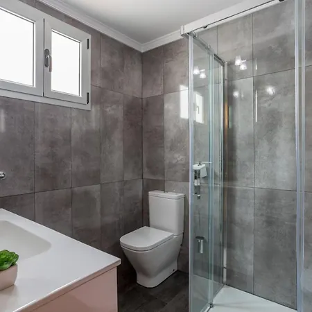 Апартаменты Flatguest Canteras 10 + Wifi + 5 Pax *