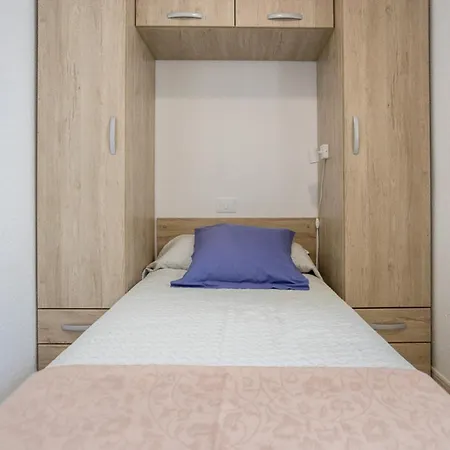 Flatguest Canteras 10 + Wifi + 5 Pax Apartman *